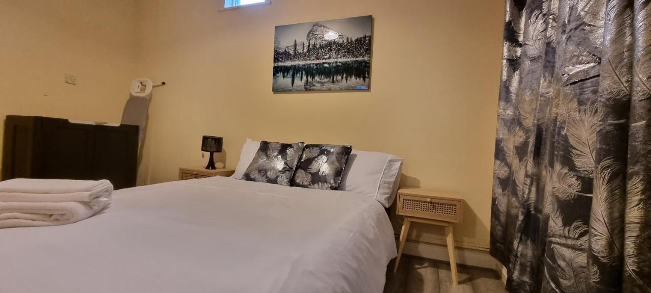 Bloomsbury Apartments - Edgware London Екстериор снимка